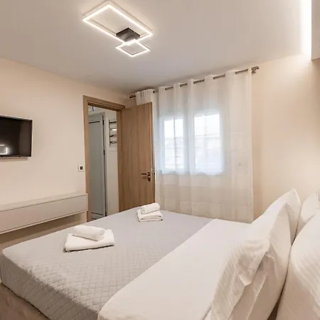 Villa Fa & F