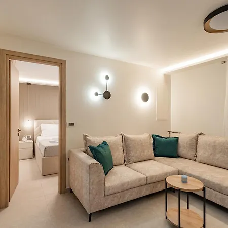 Fa & F Argostoli (Kefalonia)